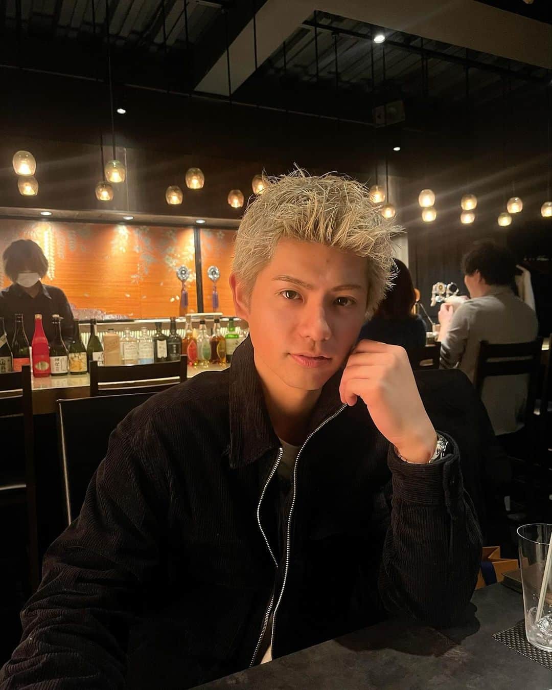 ハリューさんのインスタグラム写真 - (ハリューInstagram)「🥃🍽️✨ やっぱ、ご飯って量よりも質だなって 思うこの頃。 美味しいご飯食べれて幸せ💓🫶  みんなのオススメのご飯屋さんあったら、教えてね🫶  #egg#エッグ#eggモデル #eggメンズモデル#俳優 #gal#ギャル#ぎゃう#ギャル男 #hryu#ハリュー#ハリュースタイル #おっはりゅー#はりゅー#はりゅスタ #メンズ#メンズモデル #ファッション#メンズファッション #コーデ#メンズコーデ #メンズヘア#ヘアスタイル #ヘアセット#メンズヘアセット #美容#メンズ美容」12月4日 18時37分 - hryu_style1130