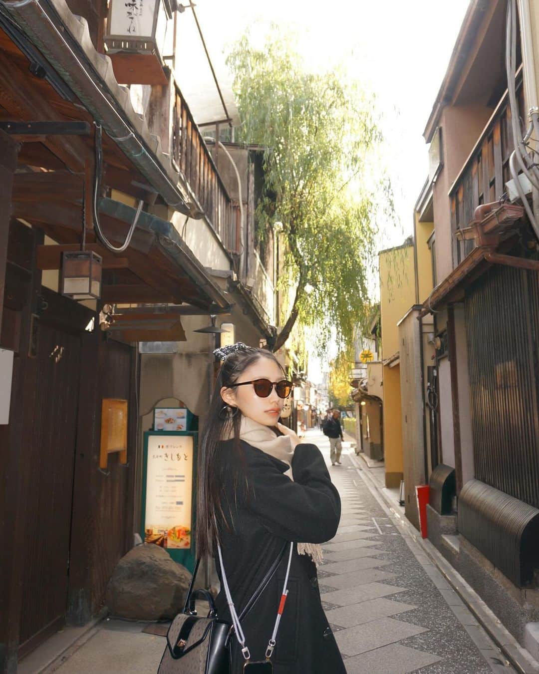川西莉子さんのインスタグラム写真 - (川西莉子Instagram)「⠀ 京都楽しい〜〜🩷 載せたい写真いっぱい🥹 ⠀ ⠀ #kyoto #京都」12月4日 18時40分 - ricopa_lu
