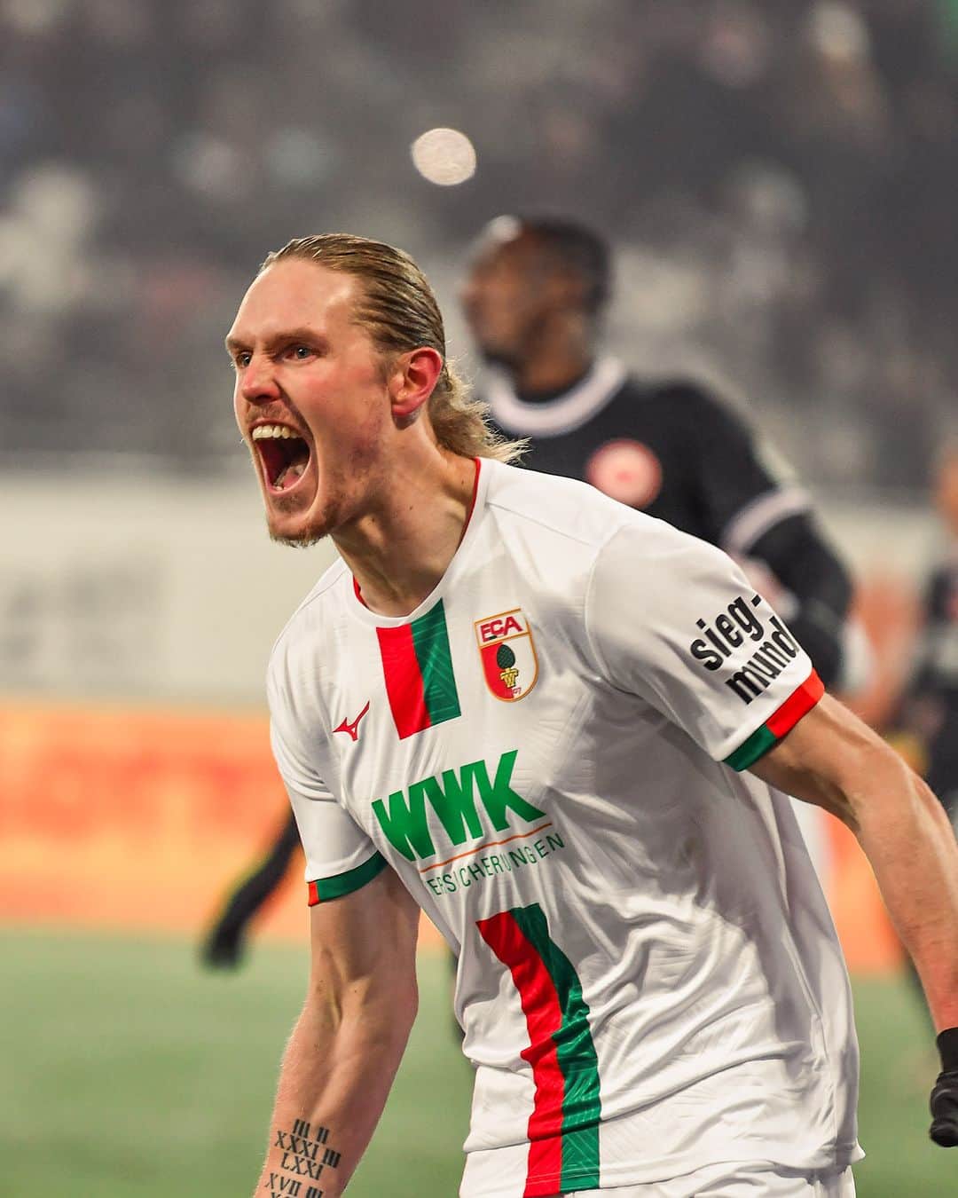 FCアウクスブルクのインスタグラム：「Finnischer Finisher. 🇫🇮 🥶 #FCASGE   #FCA #FCA1907 #fcaugsburg」