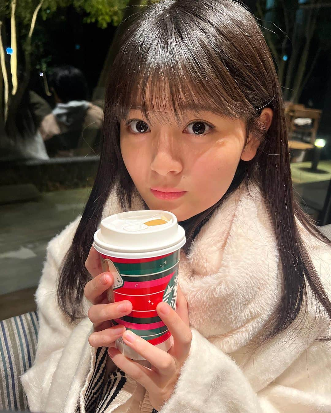 伊與田綾音さんのインスタグラム写真 - (伊與田綾音Instagram)「メリークリームティーラテあやの中で1番☝🏻🥹 限定なの悲しい😭😭  #スタバ #新作 #メリークリームティーラテ」12月4日 18時55分 - ayane_2136