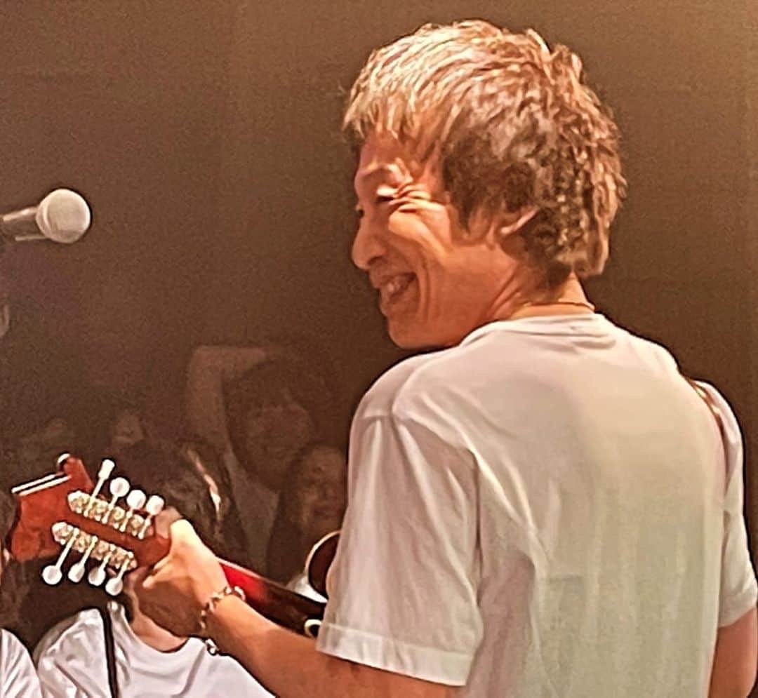 宮田和弥さんのインスタグラム写真 - (宮田和弥Instagram)「ジュンスカツアーでHatta Mandolin大活躍してます！ルイスレザーとマンドリンも良い感じ！引き続きよろしくね！#HattaMandolin #八田マンドリン #lewisleathers #lewisleathersjapan #ルイスレザー #宮田和弥 #ジュンスカ #junskywalkers」12月4日 19時16分 - miyatakazuyaofficial
