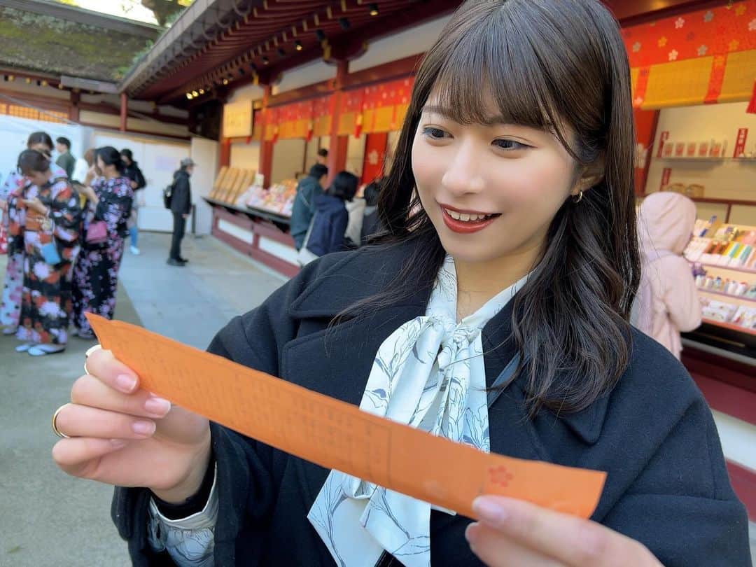 藤原あずささんのインスタグラム写真 - (藤原あずさInstagram)「. おみくじ！ 割といいこと書いてあった！！ 太宰府だいすき🫶  #太宰府天満宮 #太宰府 #おみくじ #博多」12月4日 19時27分 - fujiwara_azusa510