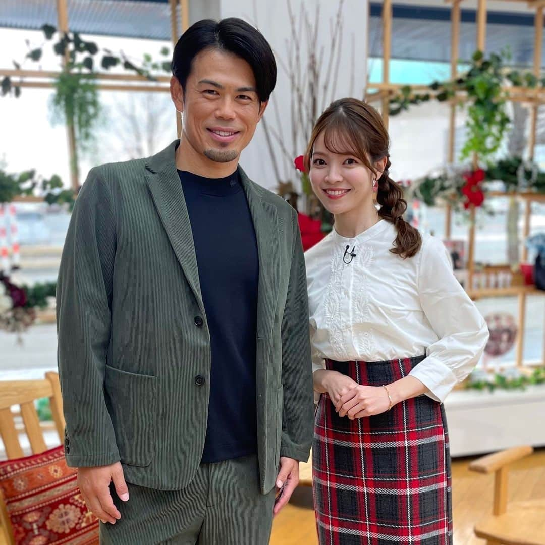 三宅絹紗さんのインスタグラム写真 - (三宅絹紗Instagram)「⚾️ 前回のサタファン、 ゲストは2回目のご出演！ 楽天の今江敏晃新監督でした🤩  来シーズン、今江監督が指揮をとる楽天は球団創設20周年✨ ますます目が離せないですね👀🔥  #今江敏晃 監督#東北楽天ゴールデンイーグルス#御用命していただければいつでも絵描きにゆきます#サタファン#サタデーファンキーズ#いわて#めんこいテレビ#三宅絹紗」12月4日 19時23分 - kinusa_miyake_mit