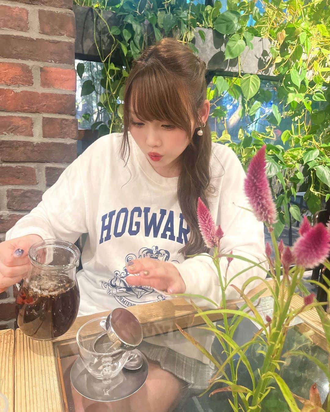 塚本舞さんのインスタグラム写真 - (塚本舞Instagram)「お茶待ちまいぷに🫖🌹」12月4日 19時40分 - maipuni