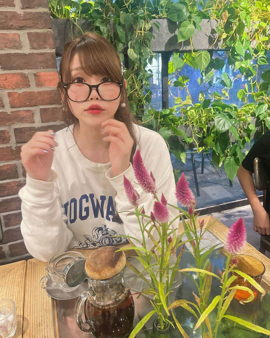 塚本舞さんのインスタグラム写真 - (塚本舞Instagram)「お茶待ちまいぷに🫖🌹」12月4日 19時40分 - maipuni