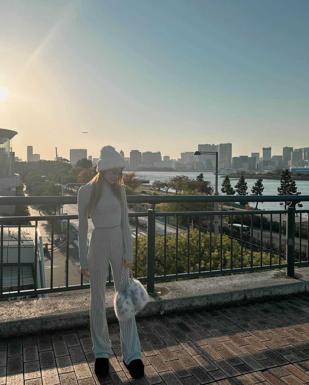 みうらうみさんのインスタグラム写真 - (みうらうみInstagram)「☀️🌇🌙」12月4日 20時01分 - miuraumi1207