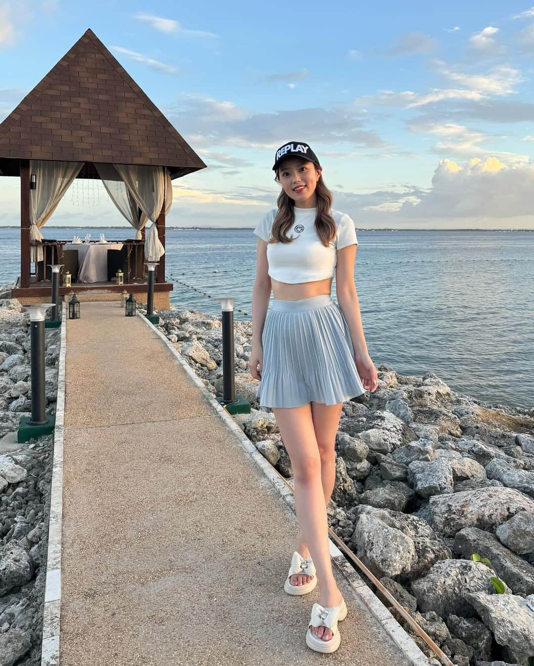 高橋紫微さんのインスタグラム写真 - (高橋紫微Instagram)「in Cebu 🇵🇭  初のフィリピンでした！ バナナボートもパラセーリングもシュノーケリングも街歩きも全部楽しかったし、ご飯もとっても美味しかったです♡  #suaitravel」12月4日 20時02分 - suaiflute