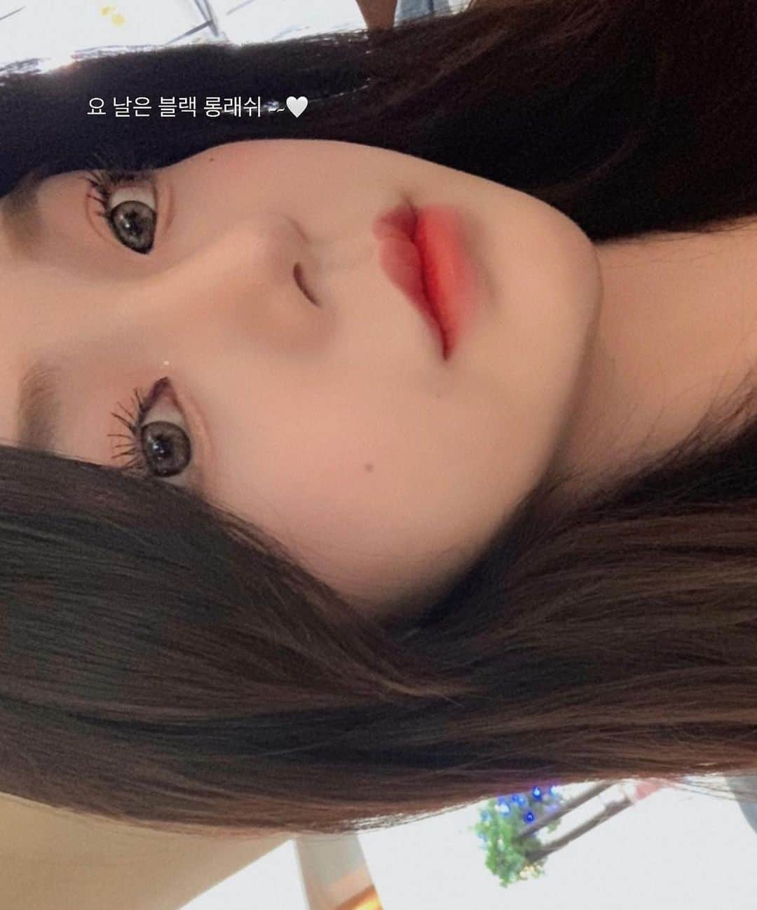 ユビンのインスタグラム：「#마스카라 드디어 오픈완료 ♥️♥️  월,화,수 3일간 진행이니 놓치지 말아효  배송은 익일배송으로 출고 됩니다 !   - 구매 전 더 많은 후기와 설명은 하이라이트와 스토리 참고 해주시는거 추천 드려요 😉」