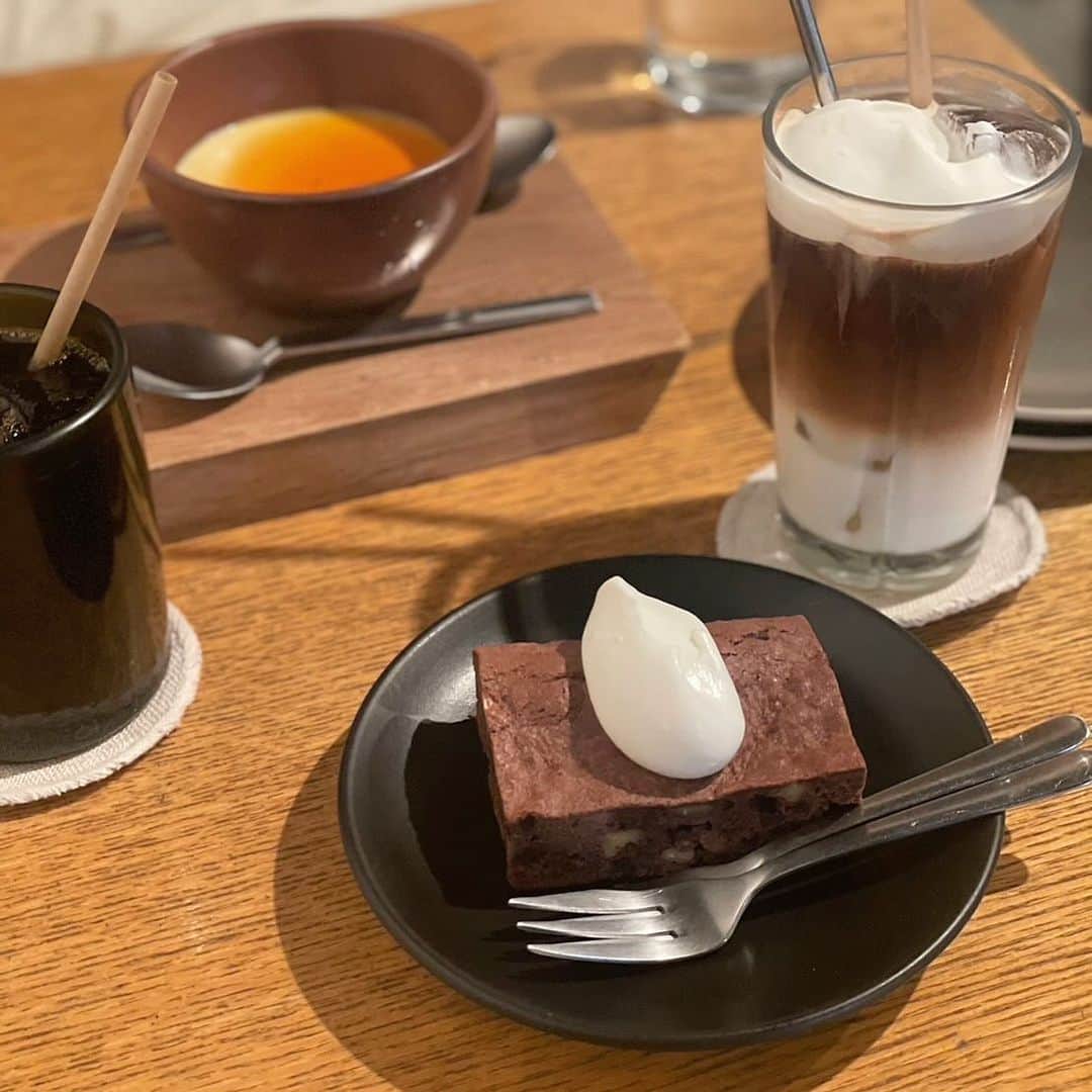 篠崎彩奈さんのインスタグラム写真 - (篠崎彩奈Instagram)「coffee time🍫☕️❤︎ #cafe #sweets #cafe」12月4日 20時05分 - ayana.s_official