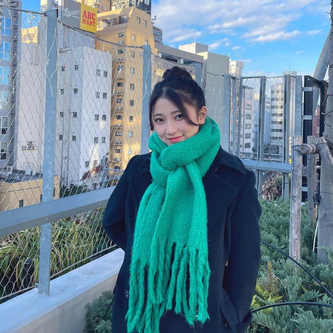 山口永愛さんのインスタグラム写真 - (山口永愛Instagram)「マフラーの季節だね🧣♡  みんなは何色のマフラーつけるのー！  クリスマス近づいてきて街がキラキラしとってちょーーワクワクする！たのしいーー！  #今日好き #今日好きになりました #チュンムン編 #山口永愛 #とあ」12月4日 20時06分 - toachan74