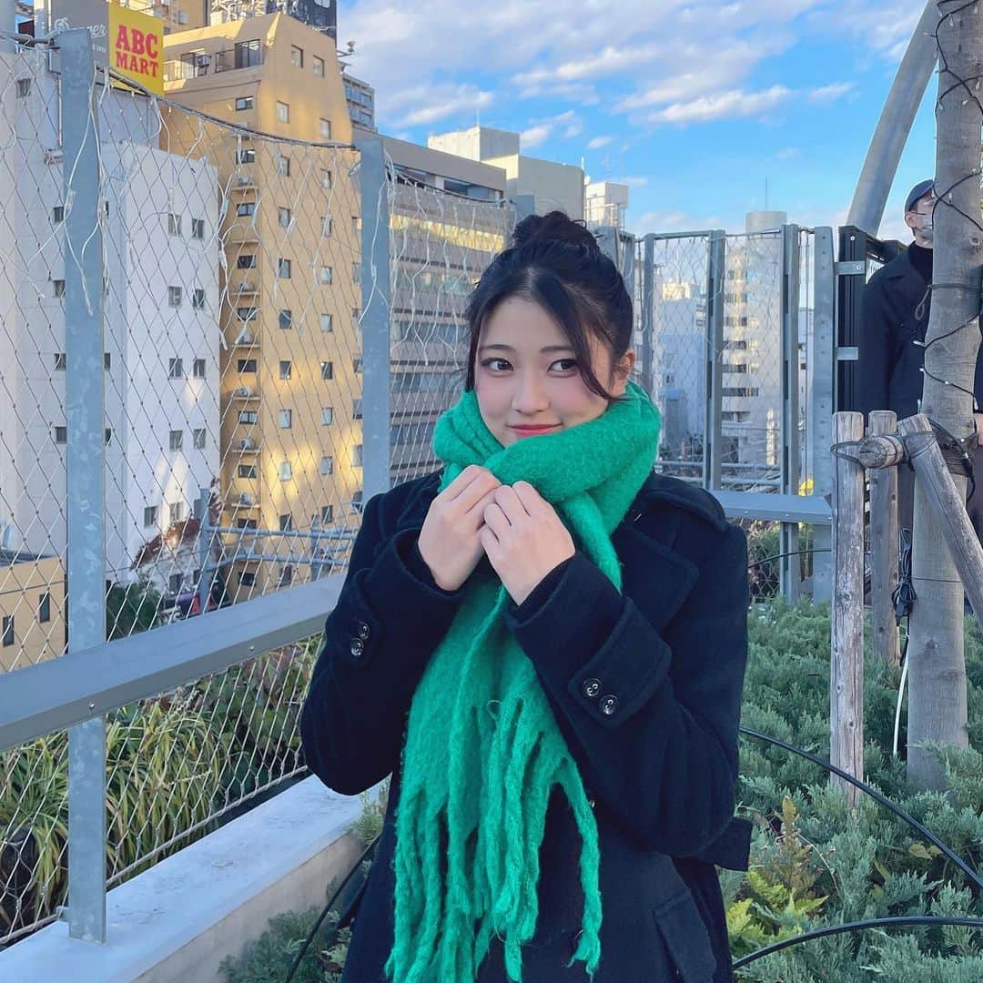 山口永愛さんのインスタグラム写真 - (山口永愛Instagram)「マフラーの季節だね🧣♡  みんなは何色のマフラーつけるのー！  クリスマス近づいてきて街がキラキラしとってちょーーワクワクする！たのしいーー！  #今日好き #今日好きになりました #チュンムン編 #山口永愛 #とあ」12月4日 20時06分 - toachan74