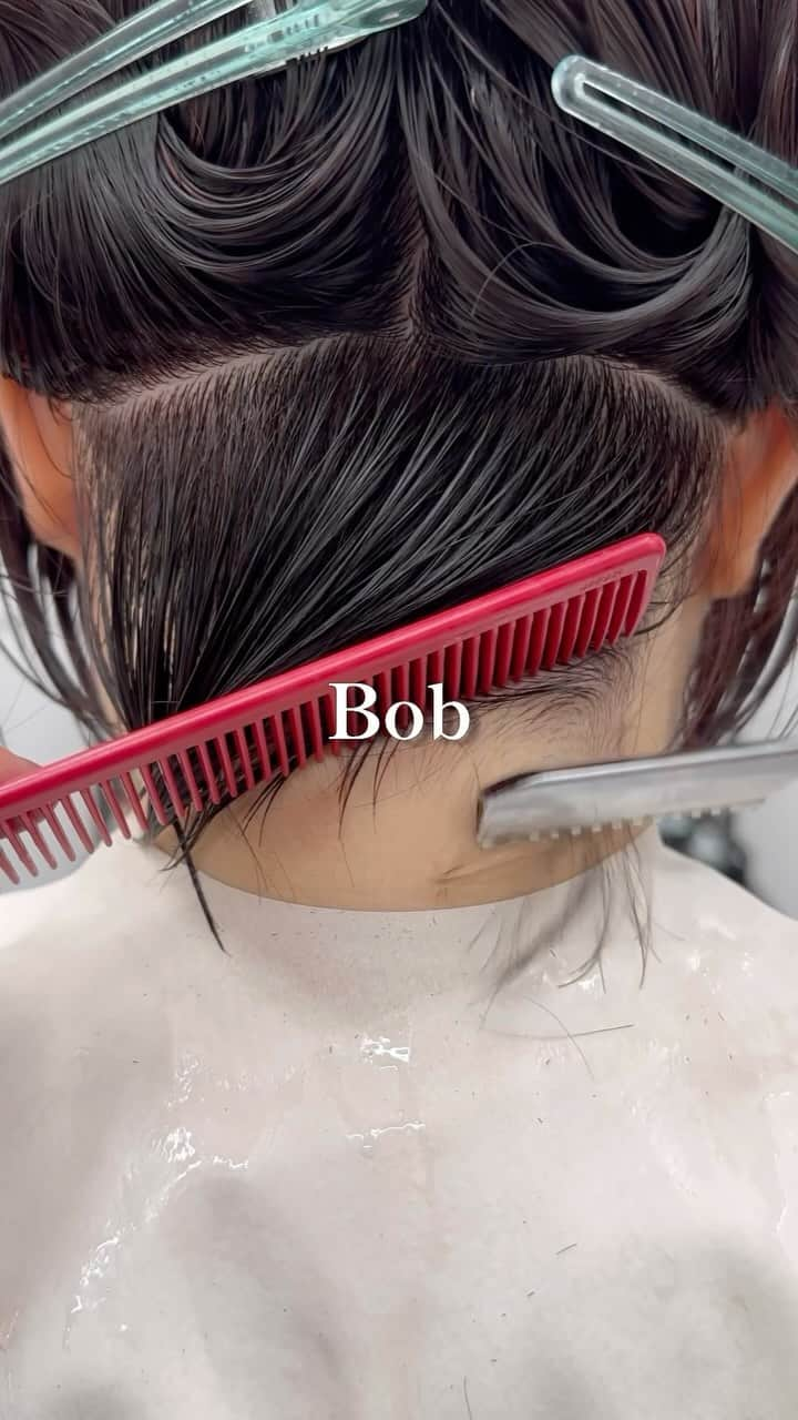 Seiichiro Kawakamiのインスタグラム：「Bob🫶 . ➖➖➖➖➖➖➖➖➖➖➖➖➖➖ . 《《　ご予約　》》 【平日】10時～20時 〜【Price】〜 カット_6800円 カラー_8800円 カット＋カラー_12000円 カット＋ダブルカラー_21000円 カット＋3Dハイライト_21000円 カット＋パーマ_13000円 カット＋縮毛矯正_21000円 髪質改善トリートメント_8800円 . ➖➖➖➖➖➖➖➖➖➖➖➖➖➖ . #cut #bob #カット動画 #切 #銀座美容室」