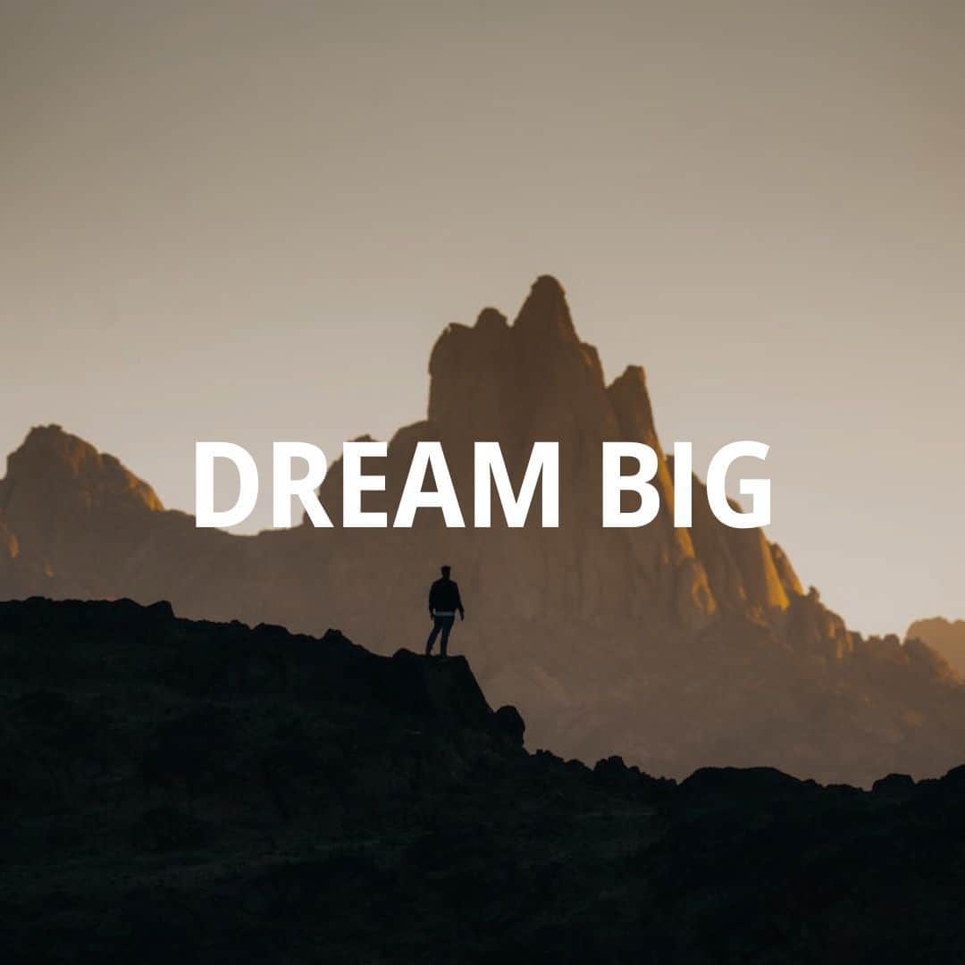 TRIWAのインスタグラム：「Dream Big🌍」