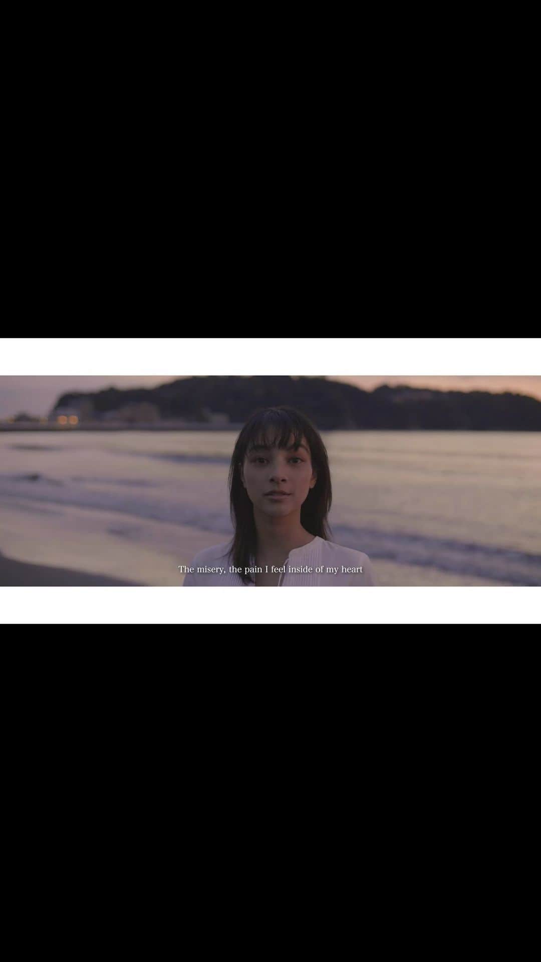 蒼葉えるのインスタグラム：「@foxcaptureplan 「不可思議のカルテ」MV出演しました🌊  #見た目が違いすぎる件  #4年くらい前に撮ったやつが時を経て公開された」