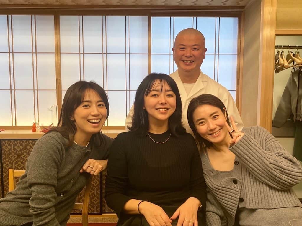 東原亜希さんのインスタグラム写真 - (東原亜希Instagram)「ここ最近の美しくおもろな友人たちと、美味しいものたち♡ 楽しいってサイコー🏆しあわせ♡♡♡浅見れいなちゃんやっと会えてうれし！クールなキャラ想像してたら全然違った😂それがまたサイコー♡」12月4日 20時55分 - akihigashihara