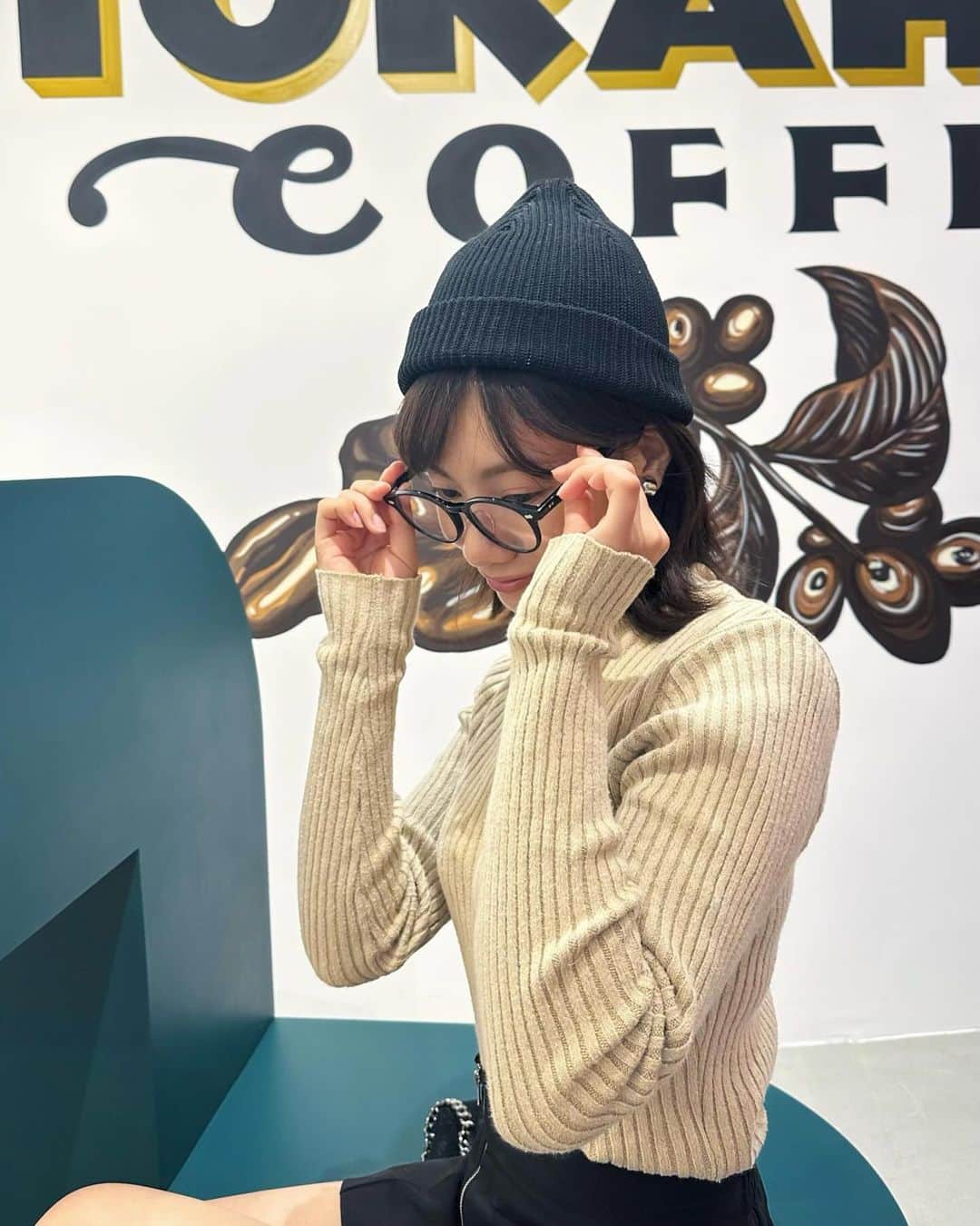 矢野優花さんのインスタグラム写真 - (矢野優花Instagram)「☕️☁️」12月4日 20時56分 - yanoyuuka_official