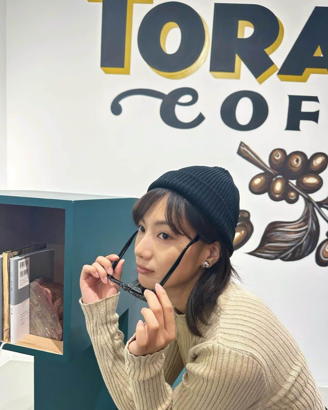 矢野優花さんのインスタグラム写真 - (矢野優花Instagram)「☕️☁️」12月4日 20時56分 - yanoyuuka_official