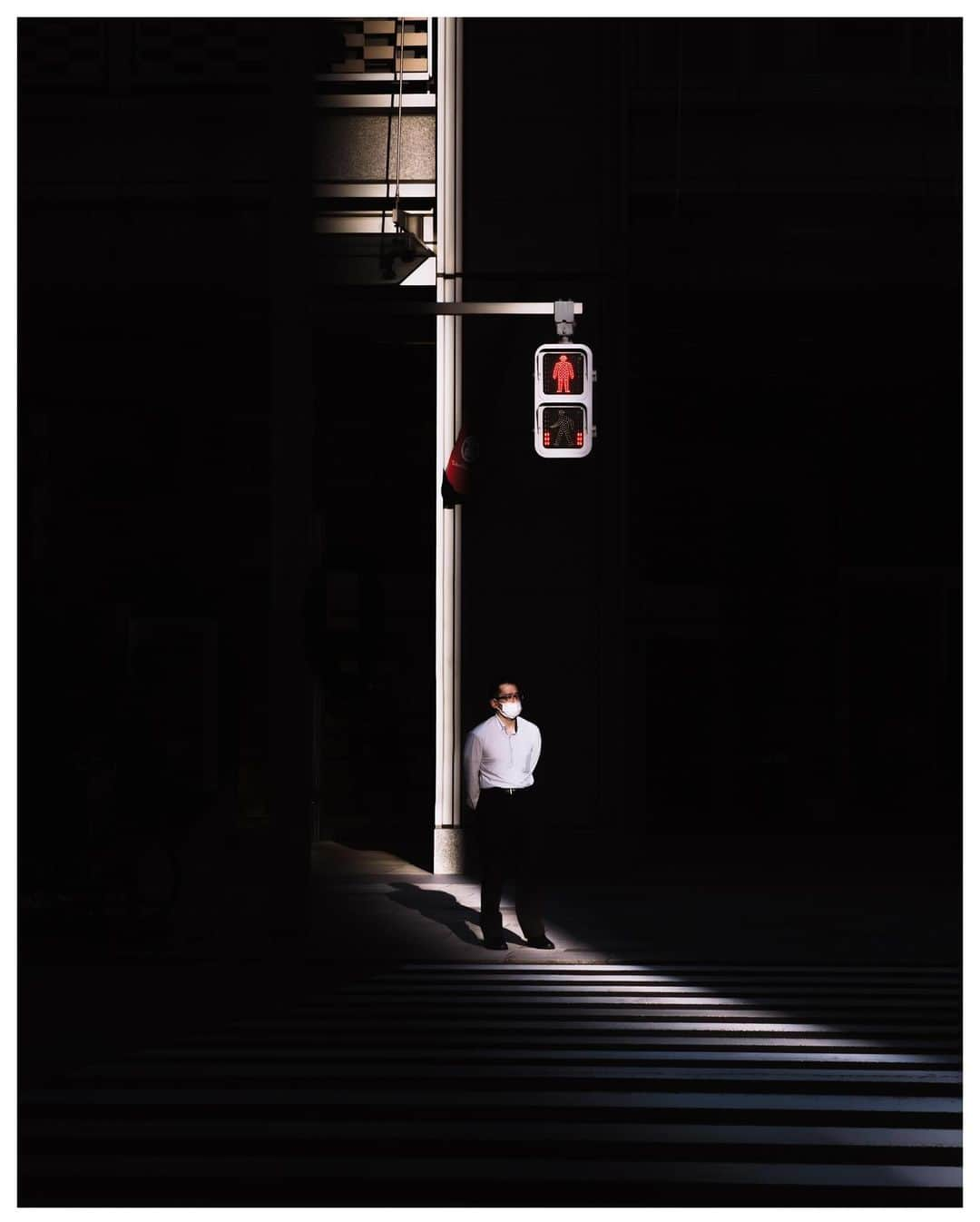 Takashi Yasuiさんのインスタグラム写真 - (Takashi YasuiInstagram)「Tokyo 🔦 August 2023  📕My photo book - worldwide shipping daily - 🖥 Lightroom presets ▶▶Link in bio  #USETSU #USETSUpresets #TakashiYasui #SPiCollective #filmic_streets #ASPfeatures #photocinematica #STREETGRAMMERS #street_storytelling #bcncollective #ifyouleave #sublimestreet #streetfinder #timeless_streets #MadeWithLightroom #worldviewmag #hellofrom #reco_ig」12月4日 21時01分 - _tuck4