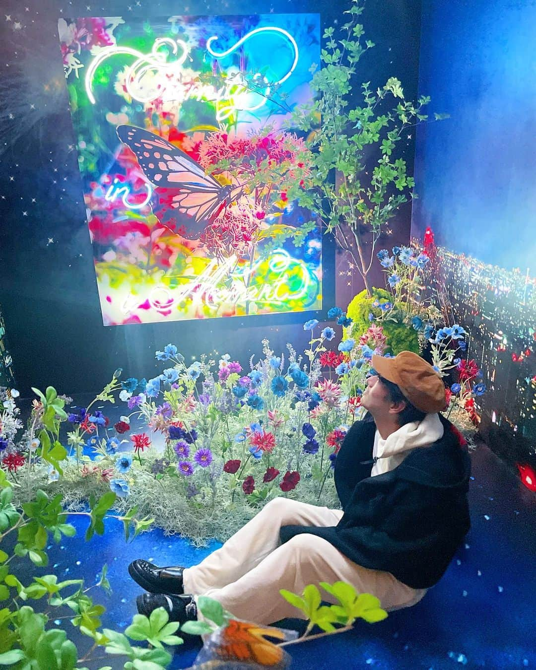 奈良裕也さんのインスタグラム写真 - (奈良裕也Instagram)「蜷川実花展  🦋「Eternity in a Moment 瞬きの中の永遠 」🦋 オープニング　パーティー 実花さんらしい素敵な世界感でした✨✨ @ninagawamika @tokyonode」12月4日 21時03分 - yuyanara