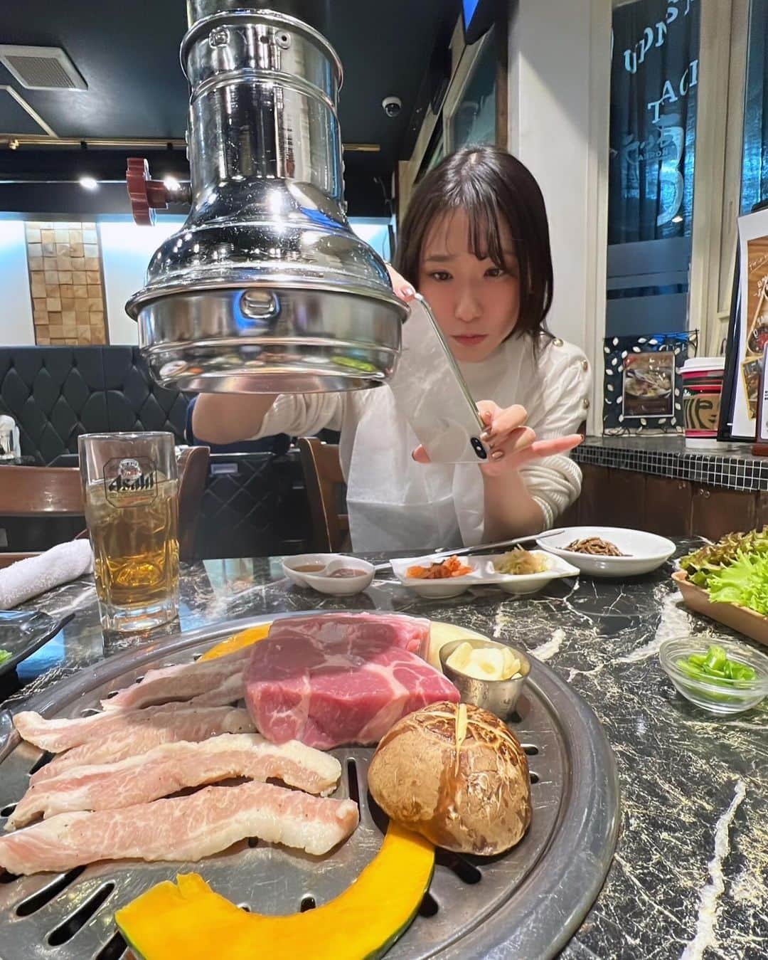 小見川千明さんのインスタグラム写真 - (小見川千明Instagram)「お肉はダイエット食だから良いんです。タンパク質だから良いのです…！笑 Everydayキープドライバー🚗³₃ ⁡ 韓国料理好き♡ ⁡ 帰りはコスメを買いました。 遅くまでお店が営業しているのとても助かります🐇🤍𓈒𓏸 ⁡ *⋆꒰ঌ┈┈┈┈┈┈┈┈┈໒꒱⋆*  #写真 #photo  #filmcamera #natural  #smile  #filmphotography #film #フィルムカメラ #anime  #manga #comic #model  #voiceactor #voiceactress #配音演员 #声優 #Japan #kawaii #kawaiigirl #model  #小見川千明  #小千姬 #귀여워 #셀스타그램 #셀카 #여행  #文学 #新大久保  #新大久保グルメ   *⋆꒰ঌ┈┈┈┈┈┈┈┈┈໒꒱⋆*」12月4日 21時07分 - chiaki_omigawa