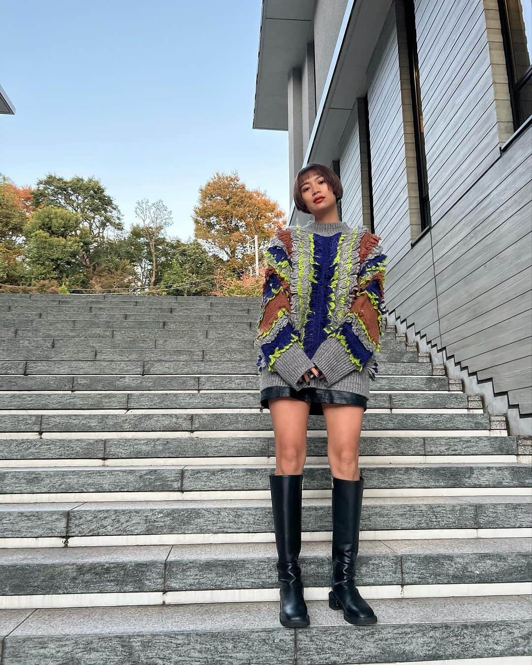 平アスカさんのインスタグラム写真 - (平アスカInstagram)「はーーきゃわいいぃ一目惚れしたニット🧶💙🧡💚 @un3d_official どんな忙しくても服かわいけりゃテンションあがるぅ⤴︎  #asuca_fashion #ootd #outfit #170cmコーデ #un3d #alm #アルム #autumn #enfold #code #fashion」12月4日 21時20分 - asucataira