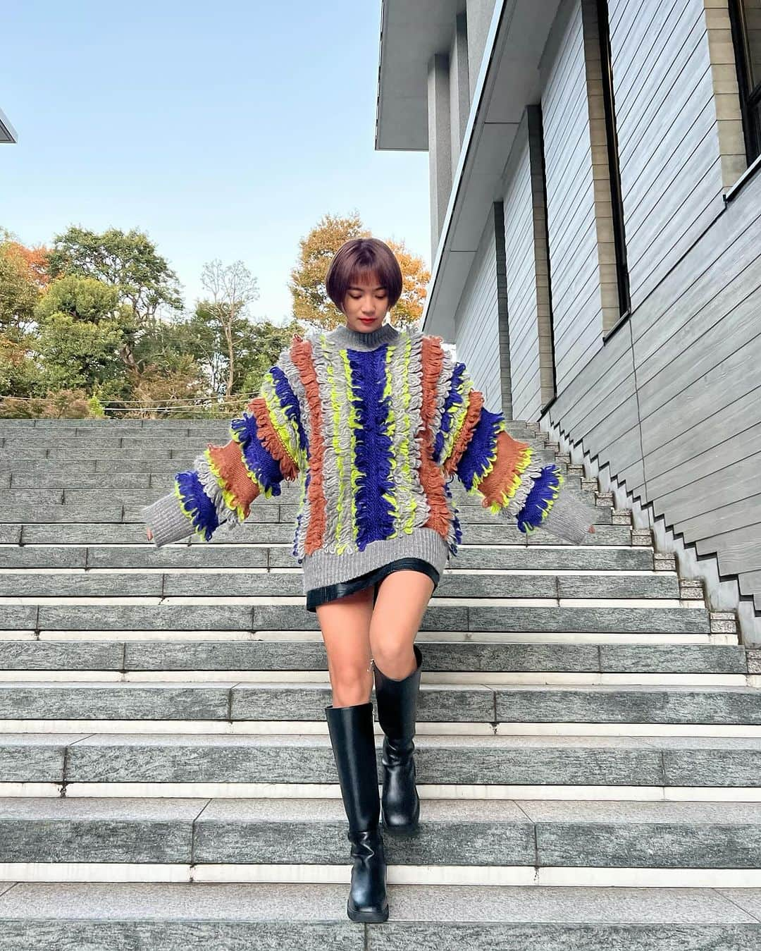 平アスカさんのインスタグラム写真 - (平アスカInstagram)「はーーきゃわいいぃ一目惚れしたニット🧶💙🧡💚 @un3d_official どんな忙しくても服かわいけりゃテンションあがるぅ⤴︎  #asuca_fashion #ootd #outfit #170cmコーデ #un3d #alm #アルム #autumn #enfold #code #fashion」12月4日 21時20分 - asucataira