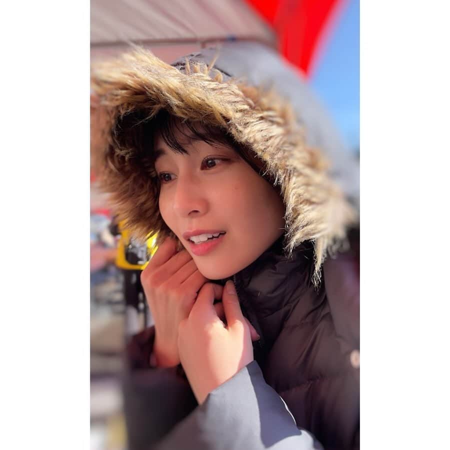 吉田桃華さんのインスタグラム写真 - (吉田桃華Instagram)「冬の洗礼受けて凍えてたんですけど、急に太陽輝き出して、ぽかぽか陽気に寒がってる変な人になりました。  #急激に冬 #⛄️ #風邪など引かれませんように #吉田桃華」12月4日 21時13分 - momokayoshida_