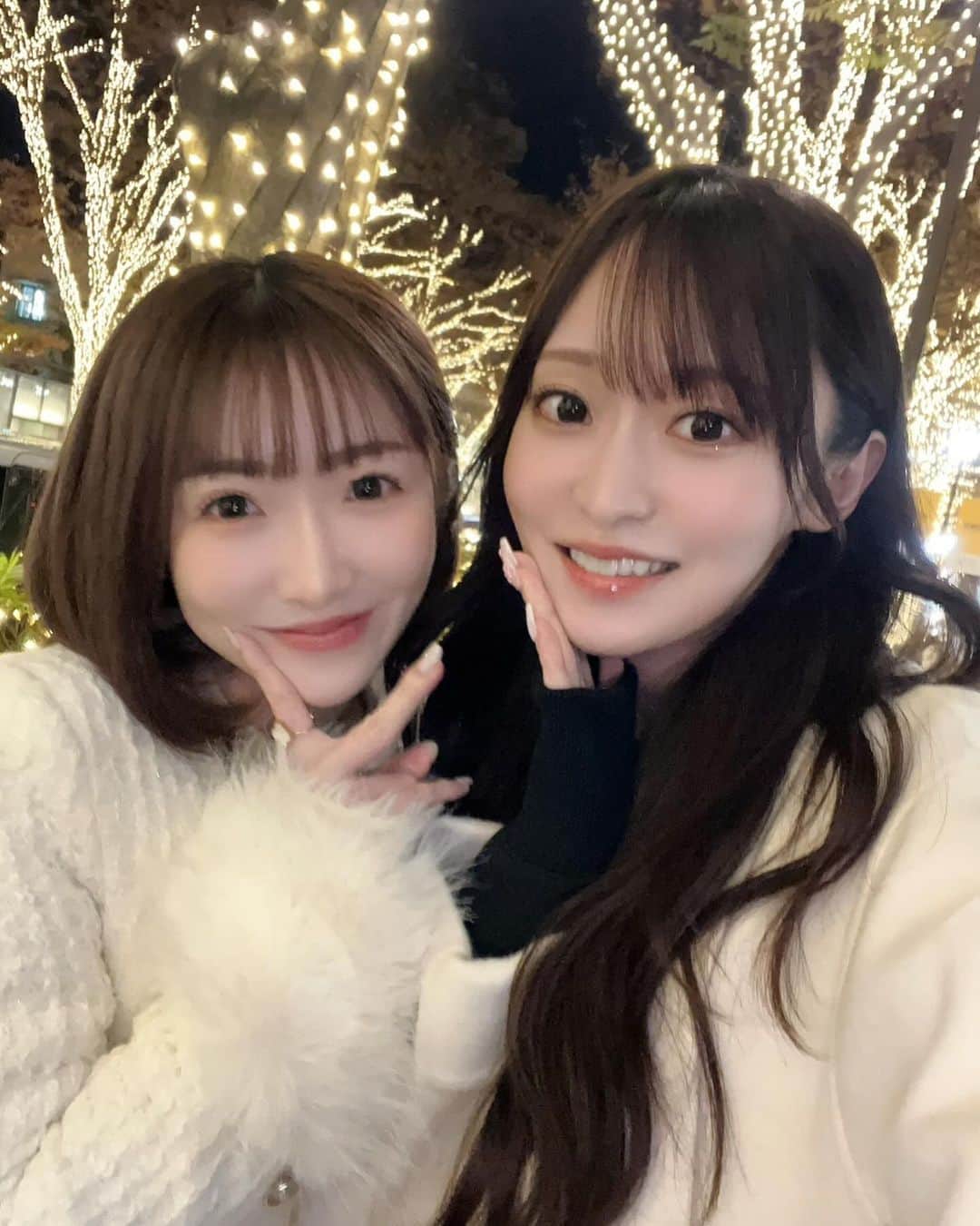 石飛恵里花さんのインスタグラム写真 - (石飛恵里花Instagram)「. 12月も頑張りすぎずに頑張ろ〜💫  はるかとイルミネーション見てきた🎄🎁 街中キラキラしてて嬉しい👼」12月4日 21時23分 - eririn959