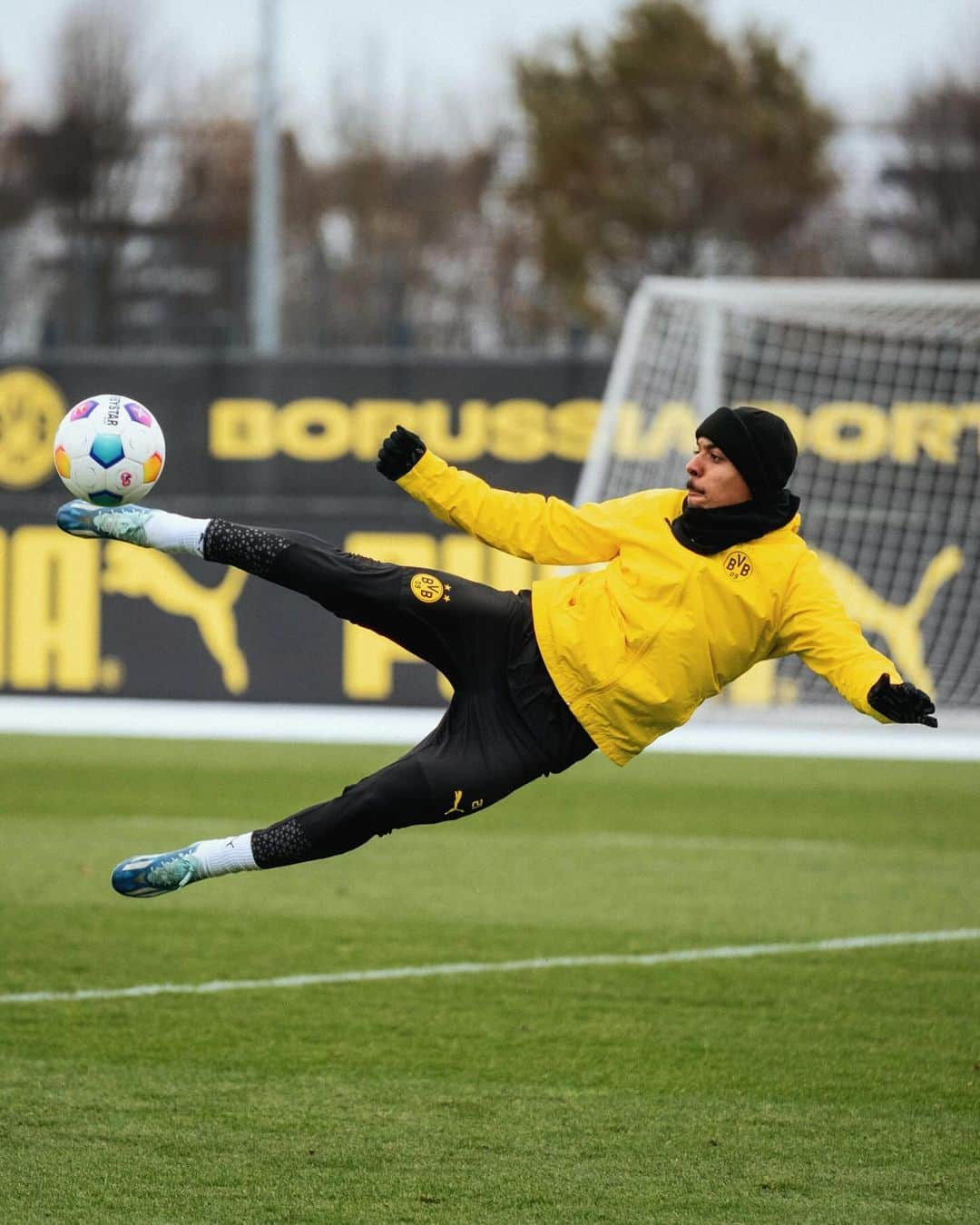 ボルシア・ドルトムントのインスタグラム：「🔜 #VFBBVB 🥶」