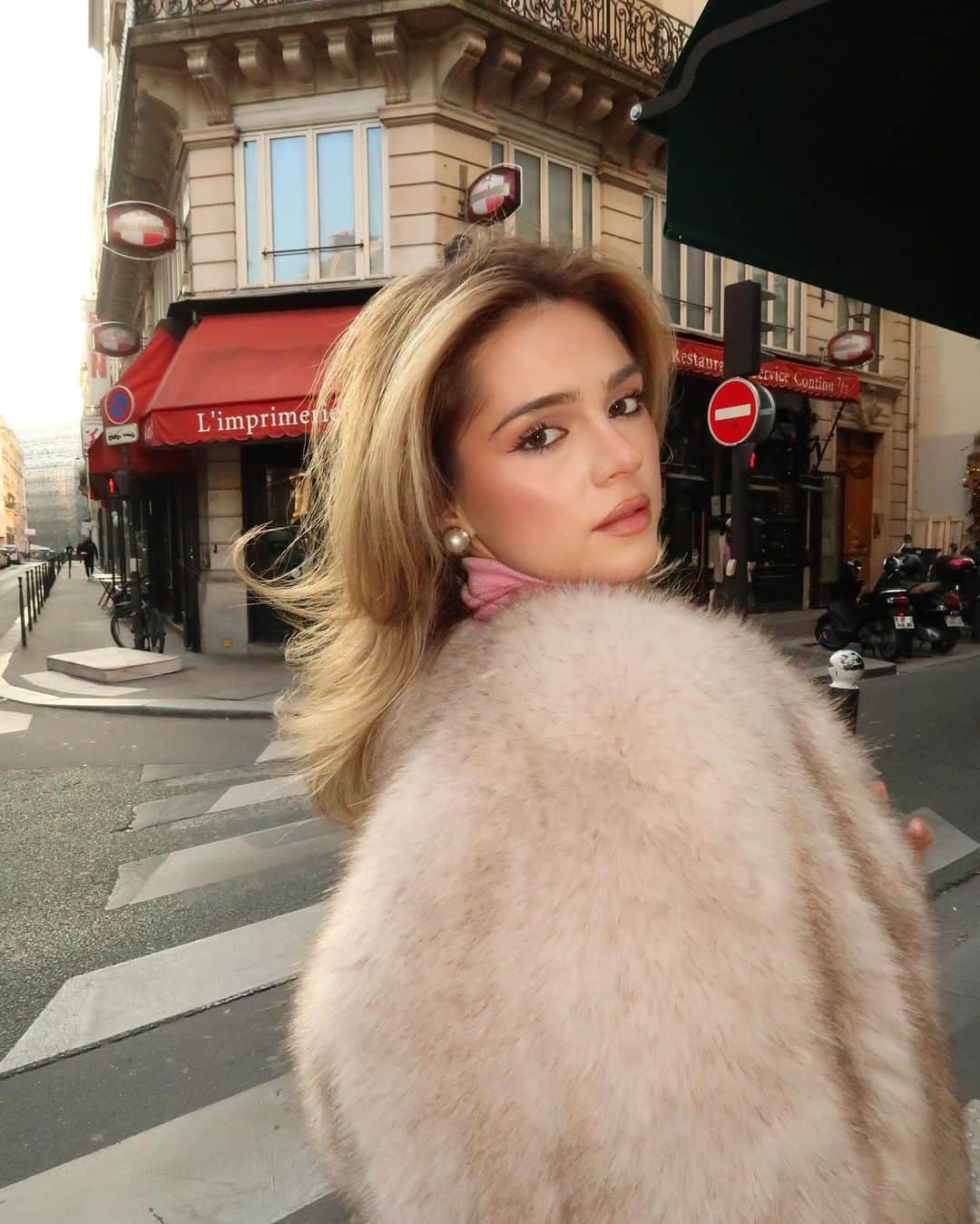 Jessy Hartelのインスタグラム：「💌🎀」