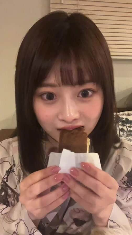 にたまごのインスタグラム：「12/4 まったりもぐもぐLIVE🥯🥐」