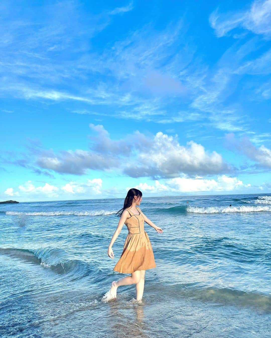 廣川奈々聖さんのインスタグラム写真 - (廣川奈々聖Instagram)「海撮影、楽しかったな〜 🩵🪽 ⁡ ⁡ このワンピースも新鮮でお気に入りだったし 空があまりにも綺麗すぎたよ〜🐈💭 ; ; ❤︎ ⁡  ⁡ ⁡#静岡 #下田 #吉佐見 #女子旅 #カレンダー撮影 #わーすたカレンダーbook #shizuoka #japantrip #shootouts📷」12月4日 22時15分 - nanaseven7_u_u