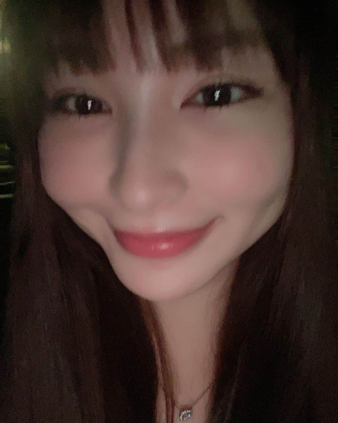 椎名美月さんのインスタグラム写真 - (椎名美月Instagram)「🌍🌹」12月4日 22時16分 - mizkiss