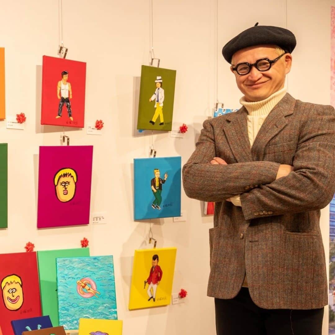 福島善成さんのインスタグラム写真 - (福島善成Instagram)「初個展SAKURA MACHI kumamoto で開催した 『毛塚治虫が教える福島善成脳内展』 御来場誠にありがとうございました‼️熊本のキー局全て取材に来ていただき大盛況で似顔絵は1日20人限定なので描けなかった人が殆どでした。 申し訳ございませんでした✒️  グッズ、絵を御購入された方本当にありがとうございます✒️ 追加発注もありマンモスうれぴーです✒️  そして今回、個展を一緒に作ってくれたＰのミトさんDの高野さん、スタッフの田中さん、音響の松岡くん ありがとうございました。  お陰様で爆裂モテモテ中です‼️  私の在廊は終わりましたが 12月10日まで開催中です。 10時〜20時まで ※ 最終日は18: 0 0 まで 入場無料 暇つぶしに来てみて💓  宜しくお願い致します。」12月4日 22時19分 - fukushimayoshinari