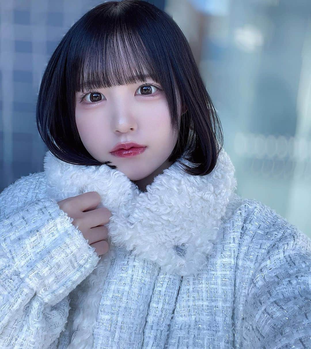 真城里帆さんのインスタグラム写真 - (真城里帆Instagram)「⛄️  ．  ．  ．  #ボブ #黒髪ボブ」12月4日 22時42分 - riho_nonfic