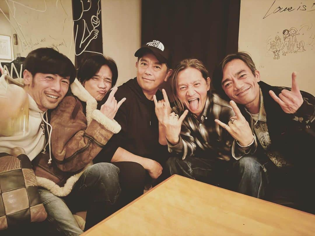 Rockon Social Clubのインスタグラム：「みんなともだち」