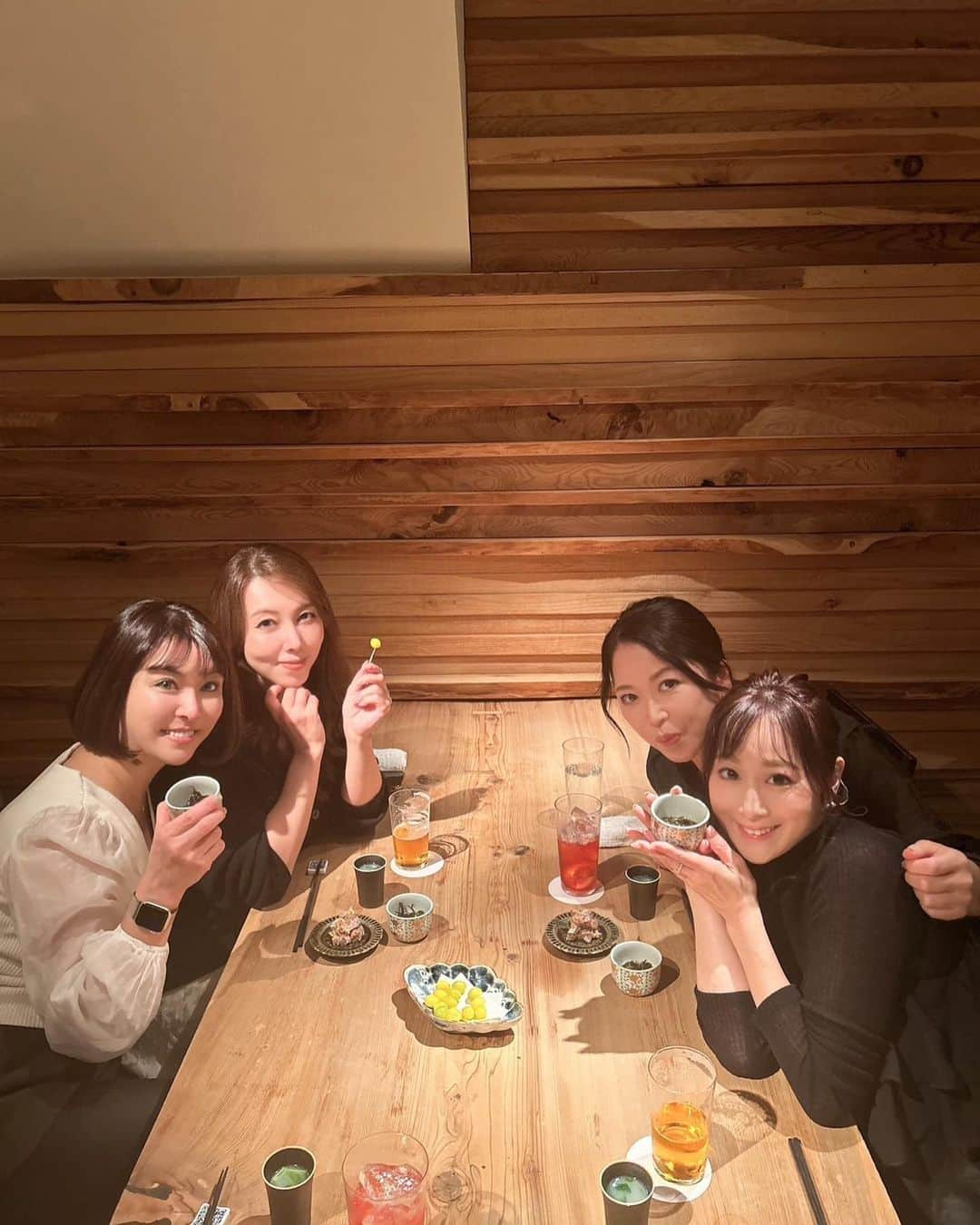 風間ゆみさんのインスタグラム写真 - (風間ゆみInstagram)「女子会🥂✨✨ 同じ事務所のなっちゃんとは プライベート初🎶 記憶無いくらい(笑)飲み過ぎた…  #加山なつこ#川上ゆう#風間ゆみ」12月4日 22時58分 - iamyumikazama