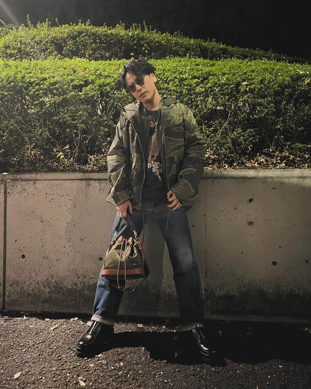 山下健二郎さんのインスタグラム写真 - (山下健二郎Instagram)「東京3DAYS🗼 ありがとうございました✨✨👍 足と肩もげそう。笑😂  #東京ドーム #ヴィンテージ」12月4日 23時07分 - 3jsb_kenjiro_official