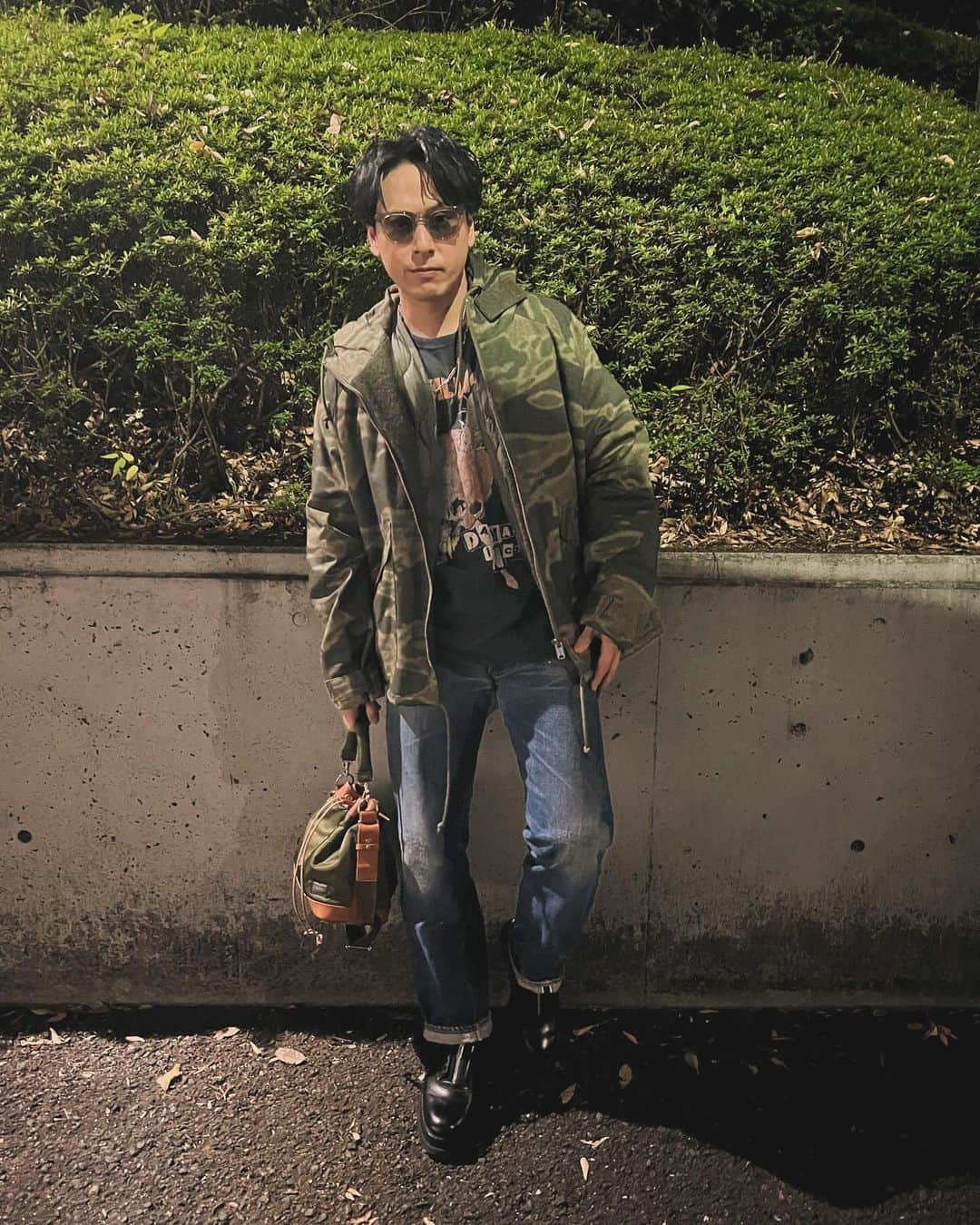 山下健二郎さんのインスタグラム写真 - (山下健二郎Instagram)「東京3DAYS🗼 ありがとうございました✨✨👍 足と肩もげそう。笑😂  #東京ドーム #ヴィンテージ」12月4日 23時07分 - 3jsb_kenjiro_official