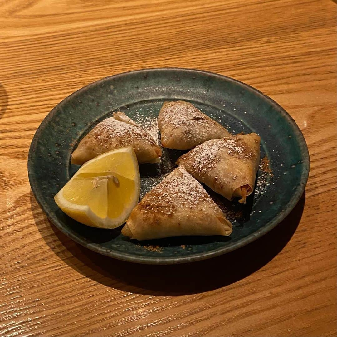 潘佳伊さんのインスタグラム写真 - (潘佳伊Instagram)「たまごとろとろ🥚ルーローハン 揚げ春巻きとウフマヨは必須😌　  #渋谷グルメ #渋谷ディナー #渋谷居酒屋」12月4日 23時14分 - hankaichan