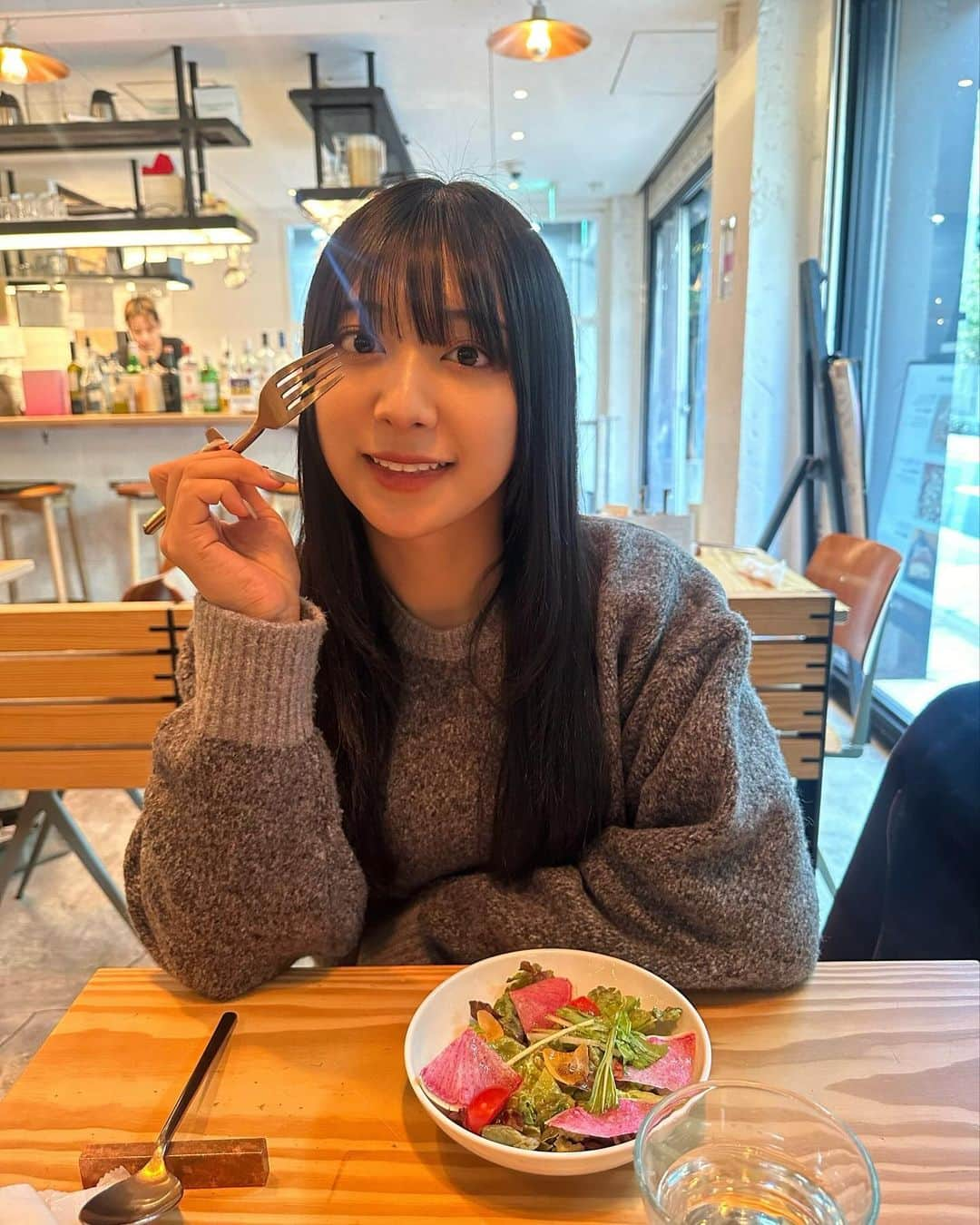 椚マイカさんのインスタグラム写真 - (椚マイカInstagram)「みんな嫌いな野菜あるでしょ？教えなさい！🥗」12月4日 23時15分 - nemi__goro