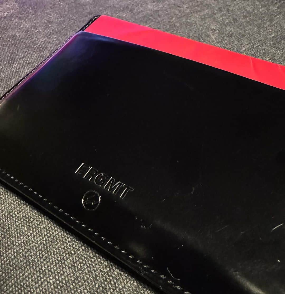 藤原ヒロシのインスタグラム：「passport case @ramidustokyo」