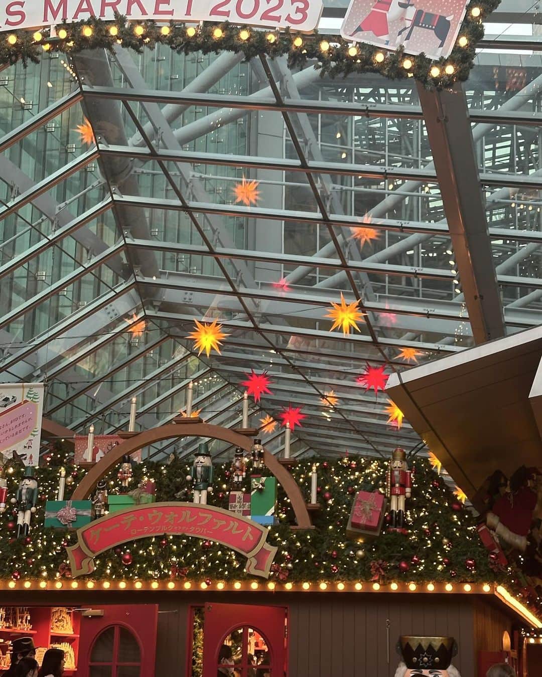 葵音琴さんのインスタグラム写真 - (葵音琴Instagram)「明治神宮外苑と六本木のクリスマスマーケットをハシゴ」12月5日 10時22分 - tsukiato_neko