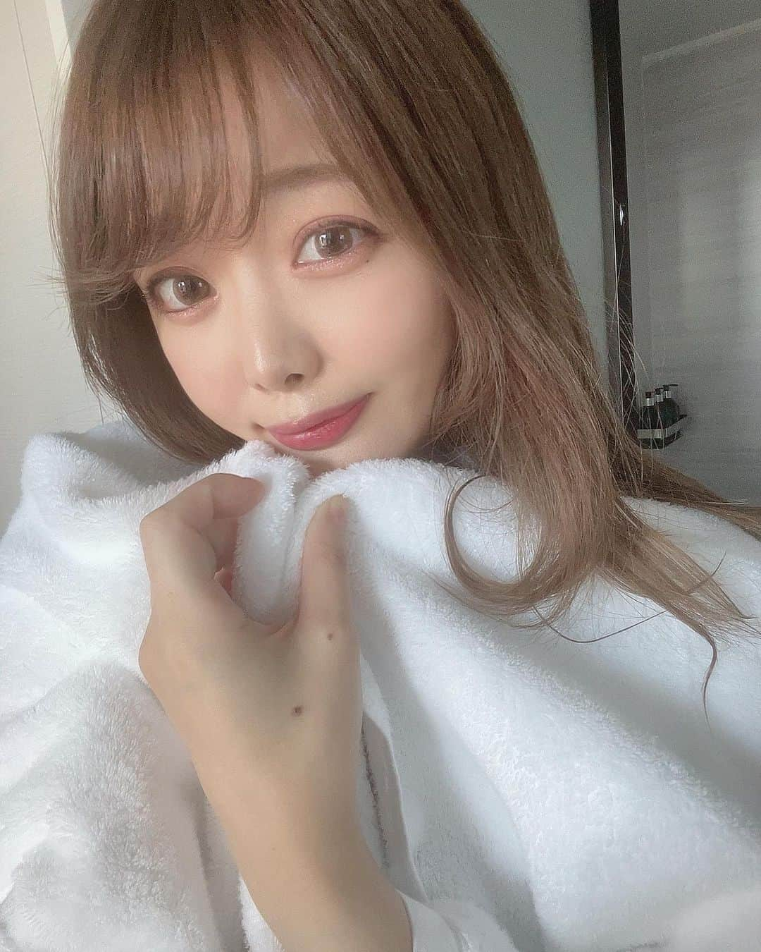 七海さんのインスタグラム写真 - (七海Instagram)「おはよ🍳 今日も頑張ろうねぇ🦥」12月5日 8時55分 - nanami_bwmg