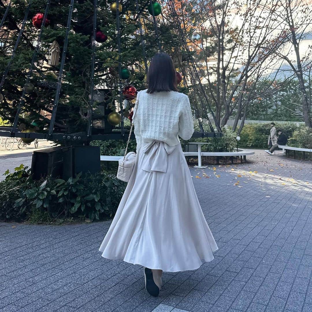 AnMILLEさんのインスタグラム写真 - (AnMILLEInstagram)「Án MILLE Holiday🎄♡ ㅤㅤㅤㅤㅤㅤㅤㅤㅤㅤㅤㅤㅤ \ new item / #シアーロングフレアSK ¥9,800 ㅤㅤㅤㅤㅤㅤㅤㅤㅤㅤㅤㅤㅤ @haruuuu_227 160cm ㅤㅤㅤㅤㅤㅤㅤㅤㅤㅤㅤㅤㅤ #アンミール #anmille」12月5日 9時03分 - anmille.official