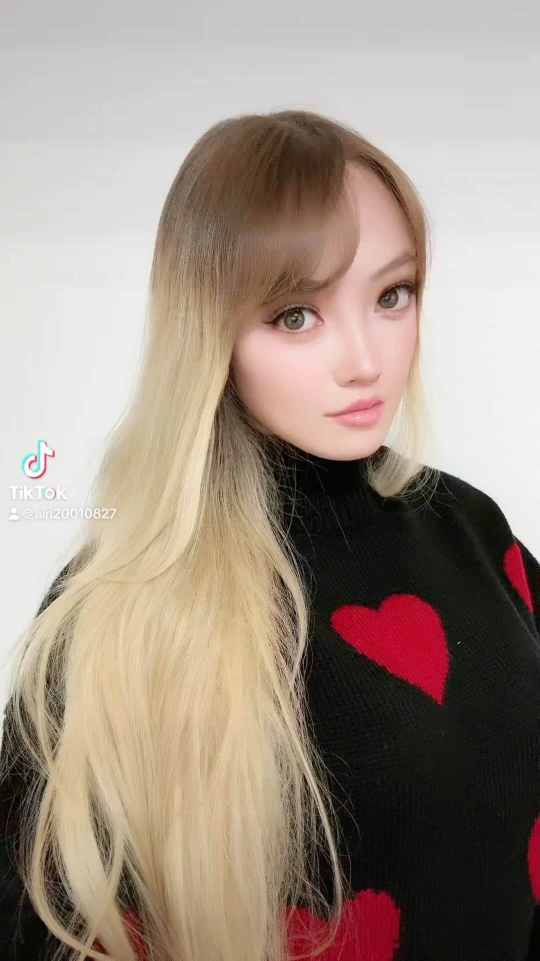 長谷川愛里のインスタグラム：「#TikTok アップしたよ✨ ❤️🎶 今日も素敵な1日になりますように👄  #長谷川愛里」
