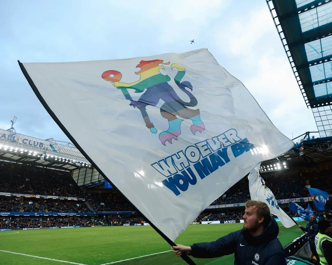 チェルシーFCさんのインスタグラム写真 - (チェルシーFCInstagram)「Chelsea Football Club is proud of the inclusive environment we’ve created which welcomes everyone to the game. 💙  The Blues hosted @ChelseaPride_ at both of our Rainbow Laces games to celebrate their seventh anniversary. 🌈」12月5日 1時25分 - chelseafc