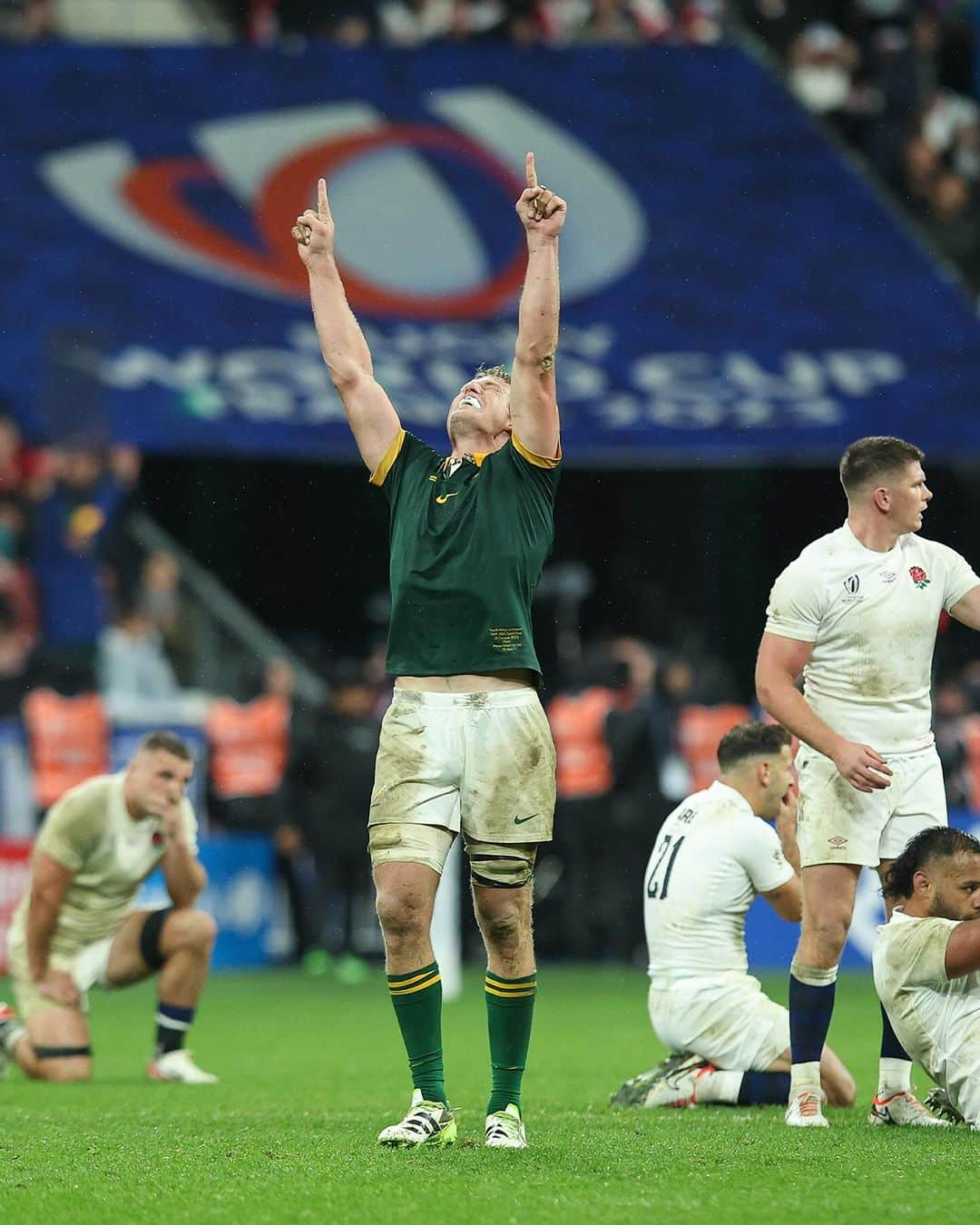 ワールドラグビーさんのインスタグラム写真 - (ワールドラグビーInstagram)「The symmetry 👊  #RWCFinal | #HSBCSVNS」12月5日 1時30分 - worldrugby