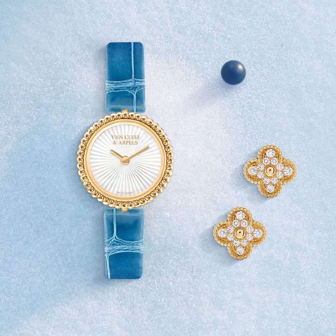 ヴァンクリーフ&アーペルのインスタグラム：「A first glimpse of winter! Behold Van Cleef & Arpels' creations in yellow gold and diamonds, shimmering in a frosty landscape.   Visual artist: @arthurhoffner   #VCAPerlee #VCAalhambra #VCAtwoButterfly #DiamondBreeze #VanCleefArpels」