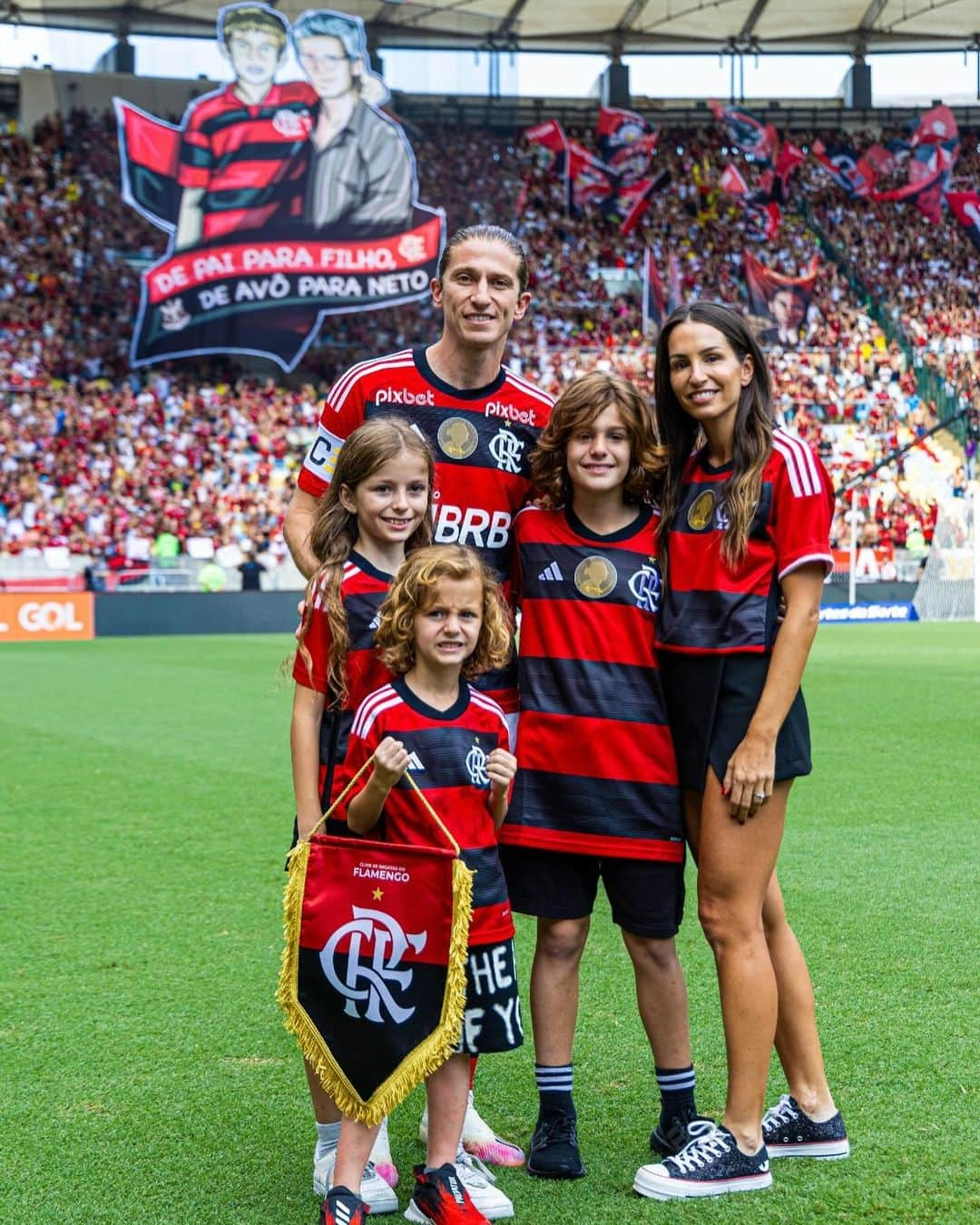 フィリペ・ルイスさんのインスタグラム写真 - (フィリペ・ルイスInstagram)「Nem nos meus melhores sonhos. FLAMENGO. Obrigado NAÇÃO.   📸: @cristianoandujar @marcelocortes_」12月5日 2時38分 - filipeluis